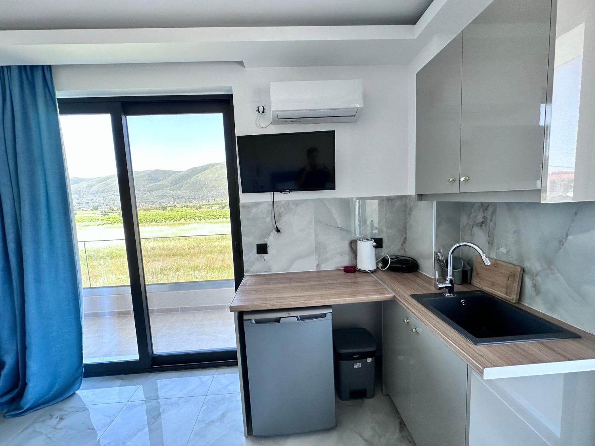 Central Studios Apartments Alykanas  Esterno foto