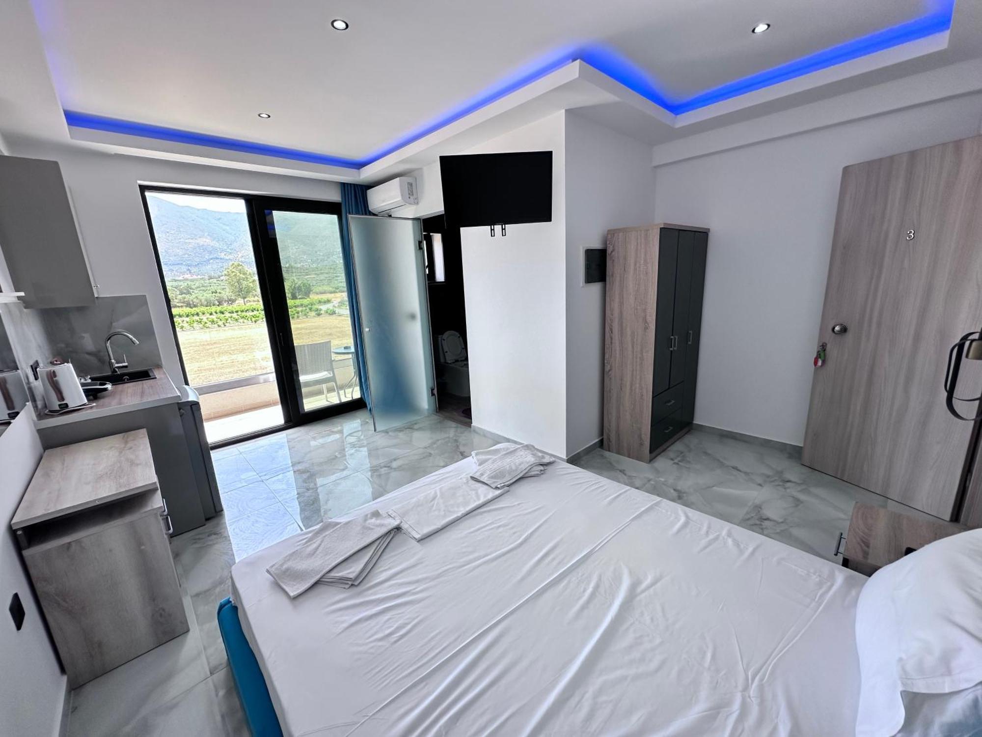 Central Studios Apartments Alykanas  Esterno foto